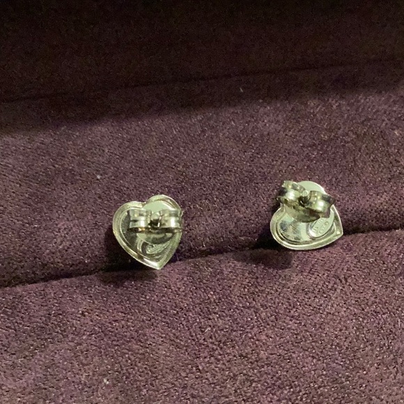 Post Heart small Coral & Sterling earring - Picture 5 of 6